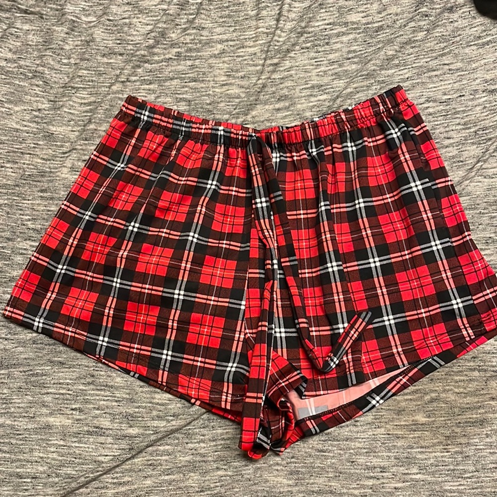 Shein size medium sleep shorts.
